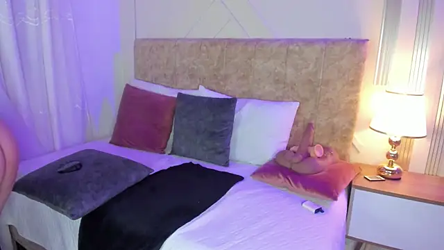 Snapshot of angelinarouse_ chatting on October 5, 4:39 am angelinarouse online show from October 5, 4:39 am