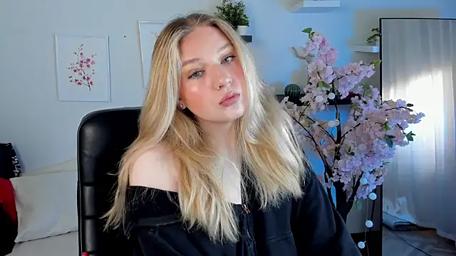 Snapshot of Jes_Solar chatting on September 27, 12:01 pm Jes Solar online show from September 27, 12:01 pm