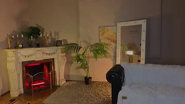 Snapshot of Jes_Solar chatting on October 18, 8:54 pm Jes Solar online show from October 18, 8:54 pm