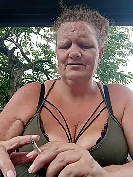 MissQueenBeex online show from July 14, 11:26 am
