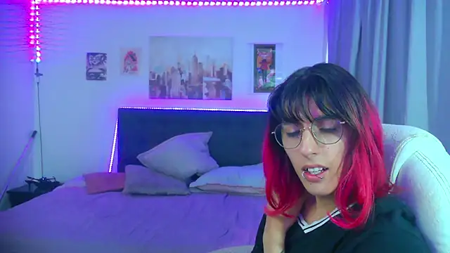 goth minerva online show from April 22, 1:52 pm