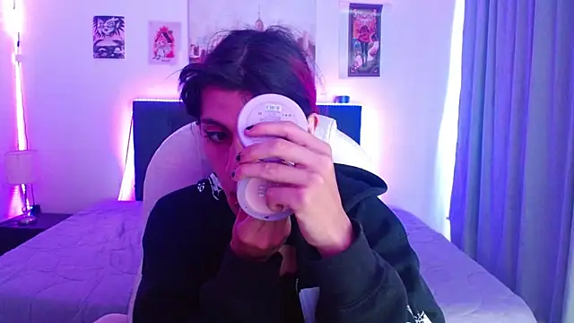 goth minerva online show from December 17, 1:48 pm