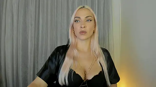  Miss Valentina  online show from May 2, 12:52 pm
