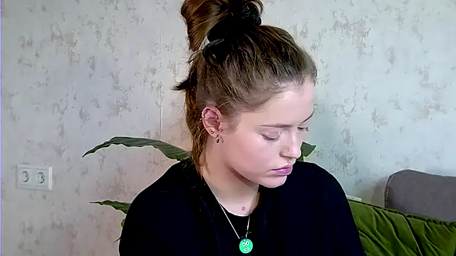 AshleyD  online show from September 30, 3:12 am