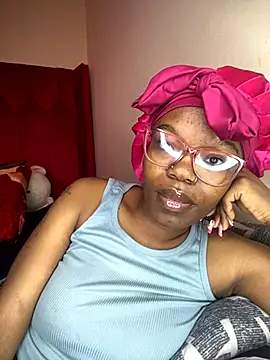 YummyMelanin117 online show from November 29, 2:21 pm