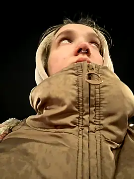 bambi lu online show from December 4, 7:47 pm