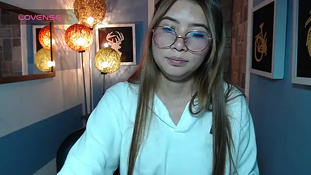 Snapshot of Fiorellaa_delsd chatting on October 1, 2:55 pm Fiorellaa delsd online show from October 1, 2:55 pm