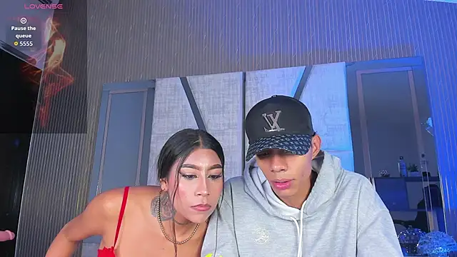 candyandmarilyn online show from April 24, 9:39 pm