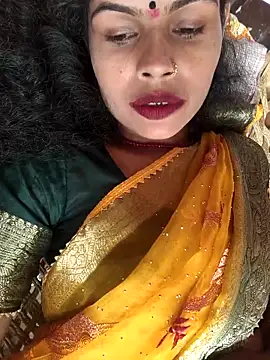 Snapshot of Eshna_Dabral chatting on October 19, 11:12 am Eshna Dabral online show from October 19, 11:12 am