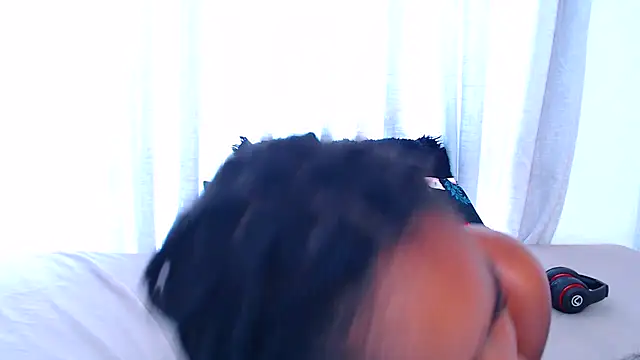 SMALLBOOBSXX online show from March 24, 11:04 am