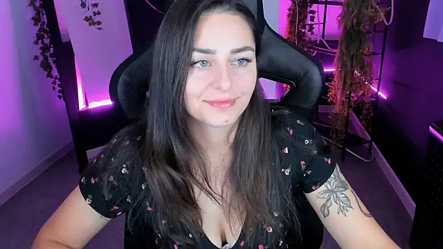 Snapshot of ValeriiMills chatting on October 9, 11:53 pm ValeriiMills online show from October 9, 11:53 pm