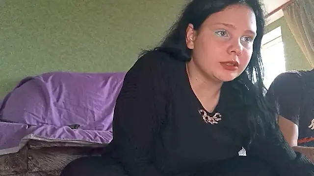 SweetPiggyx online show from May 18, 2:34 pm