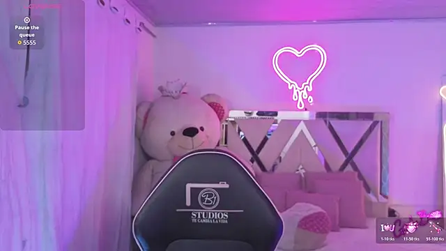 saaya tay online show from April 21, 3:13 am