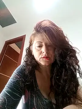 Snapshot of lunadicty chatting on September 10, 10:43 pm lunadicty online show from September 10, 10:43 pm
