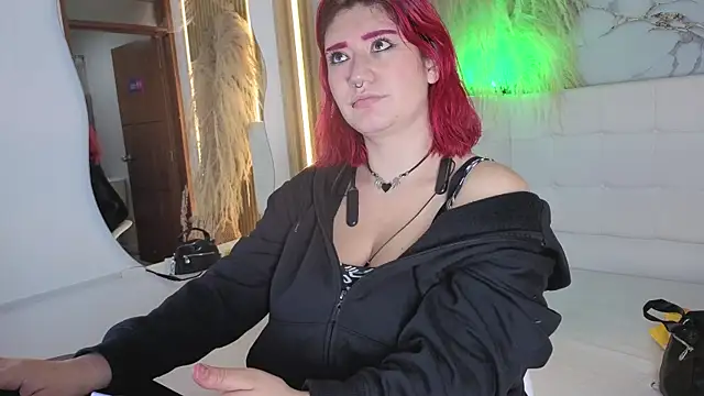 Cerecitaa02  online show from April 18, 1:30 am