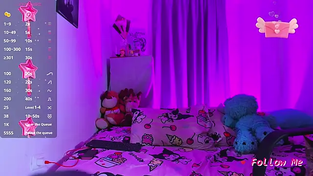 SkylerBennet online show from April 28, 1:58 am