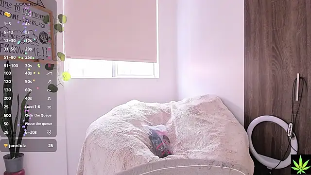 MaryJanelovers online show from September 30, 9:08 pm