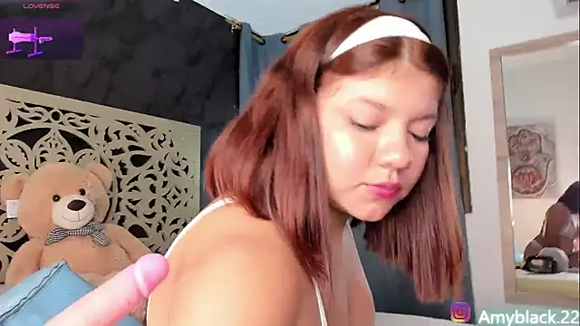 Amyblack   online show from November 18, 1:28 am