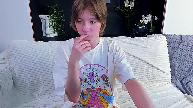 Snapshot of just_suka chatting on September 14, 4:27 pm just suka online show from September 14, 4:27 pm