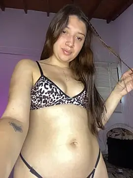 Snapshot of Mia__Gray chatting on October 14, 6:21 pm Mia Gray online show from October 14, 6:21 pm
