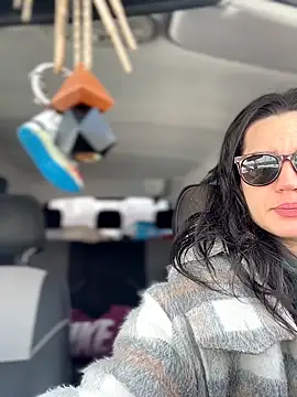 MeekyRich online show from April 20, 3:20 am