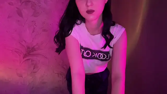 YourTemptation  online show from March 5, 1:29 pm