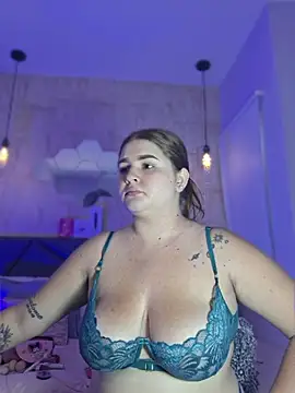 valentina-diiaz online show from April 10, 1:28 pm