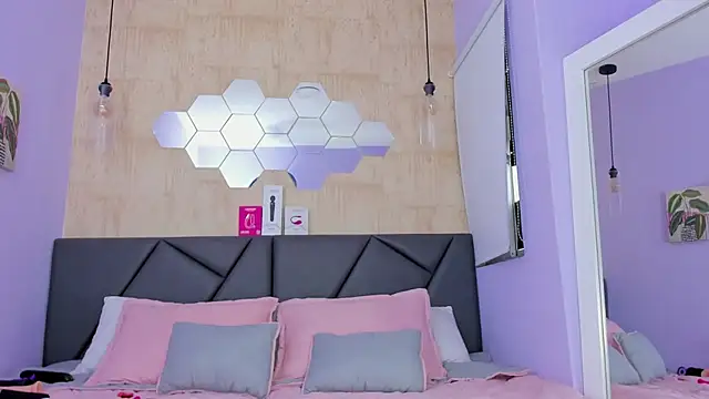 valentina-diiaz online show from January 18, 2:24 pm