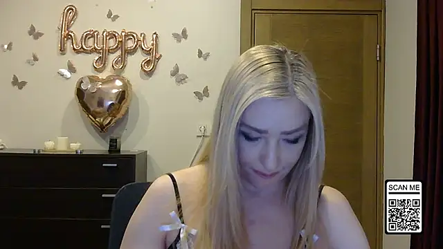 Wild Silk Desire online show from April 19, 6:10 pm