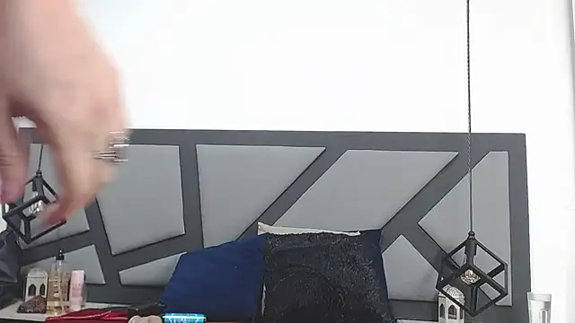 amanda ramirez online show from April 21, 9:55 pm