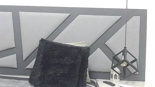 amanda ramirez online show from April 22, 9:56 pm