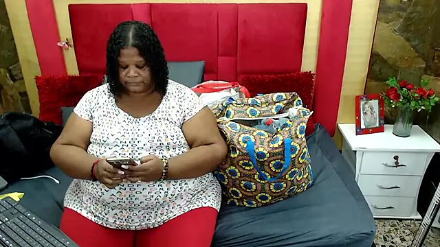 Exoticbigmandy online show from October 17, 9:40 pm