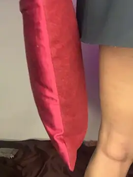 Scarlett 1819 online show from April 19, 6:10 pm