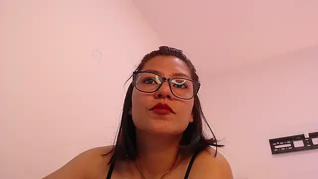 Snapshot of renataj chatting on October 7, 1:48 pm renataj online show from October 7, 1:48 pm