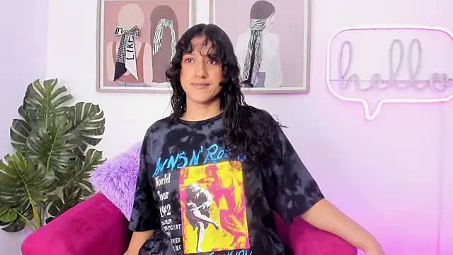 niia7 online show from June 5, 6:58 pm
