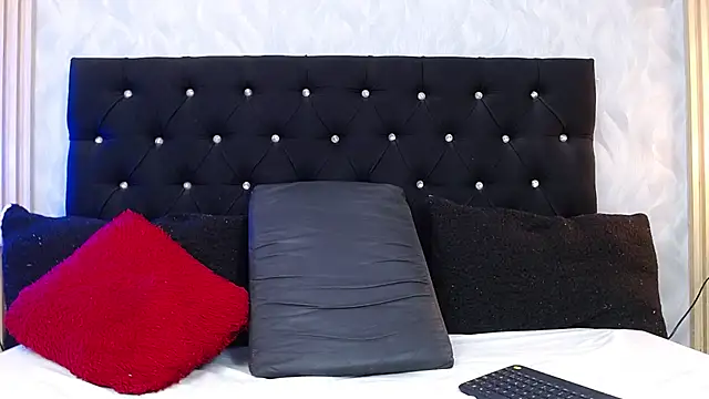 xandrinakarzon online show from April 25, 2:03 pm