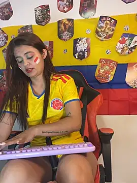 tifanny turner online show from June 11, 7:22 pm