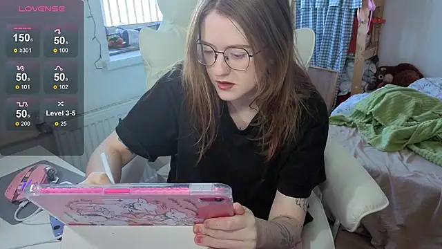 urstripchatgf online show from April 20, 8:28 am