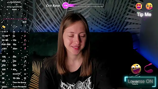 ChristyCrayme online show from April 27, 10:07 pm