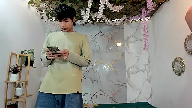 Bastian boyshot77 online show from April 25, 6:16 pm