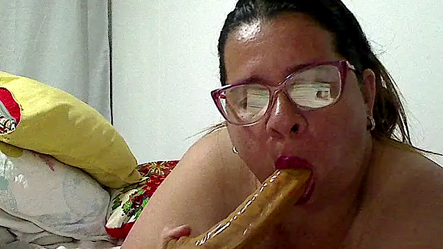 luciana69hot online show from October 2, 11:10 pm