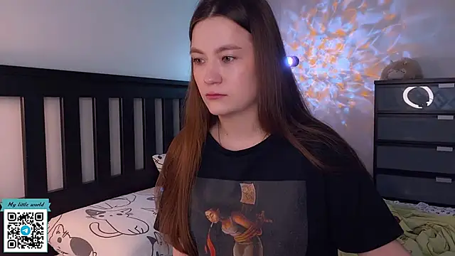 Snapshot of mia_here chatting on September 9, 2:55 am mia here online show from September 9, 2:55 am