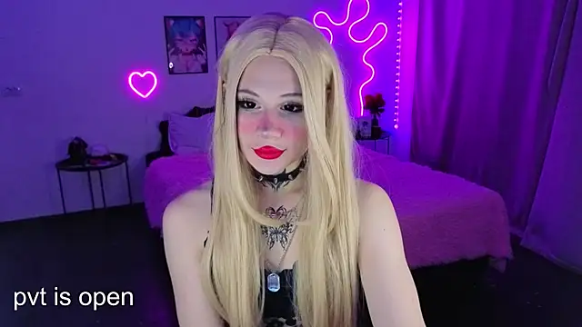 your little eva online show from October 5, 9:53 pm