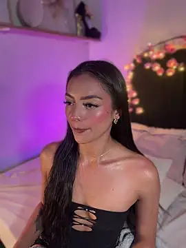 im-isabella online show from June 11, 12:32 am