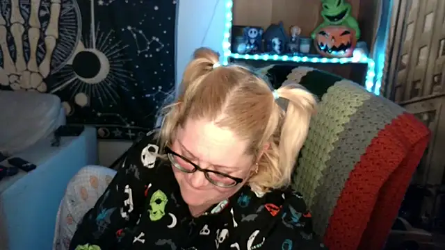 Kinky Witch online show from April 25, 12:41 pm