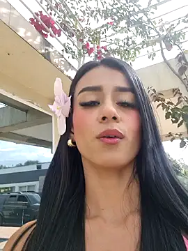 Juliana Xander online show from January 16, 2:02 pm