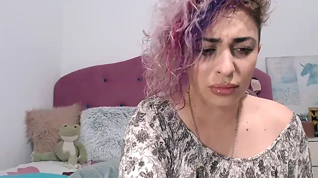 Snapshot of AAARUNY chatting on November 1, 1:48 pm AAARUNY online show from November 1, 1:48 pm