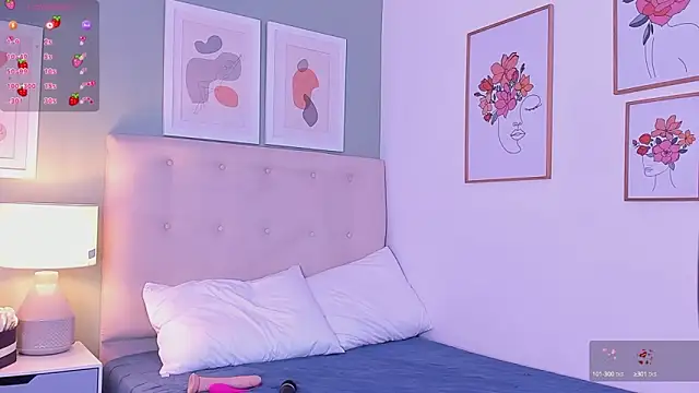 Snapshot of Evaa_Lunna_ chatting on September 10, 8:31 pm Evaa Lunna online show from September 10, 8:31 pm