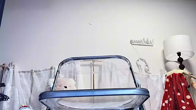 kiraa-0051 online show from April 15, 11:55 am