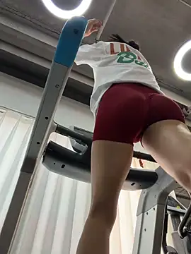 Ninazhang online show from April 23, 1:24 am